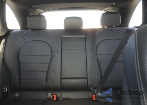 2017 Mercedes-Benz Glc 300 4Matic z USA, uszkodzony, nr VIN WDC0G4KB5HV002594